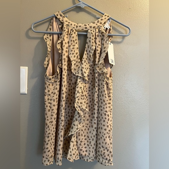 Women's Tan Polka Dot Top - Picture 1 of 3